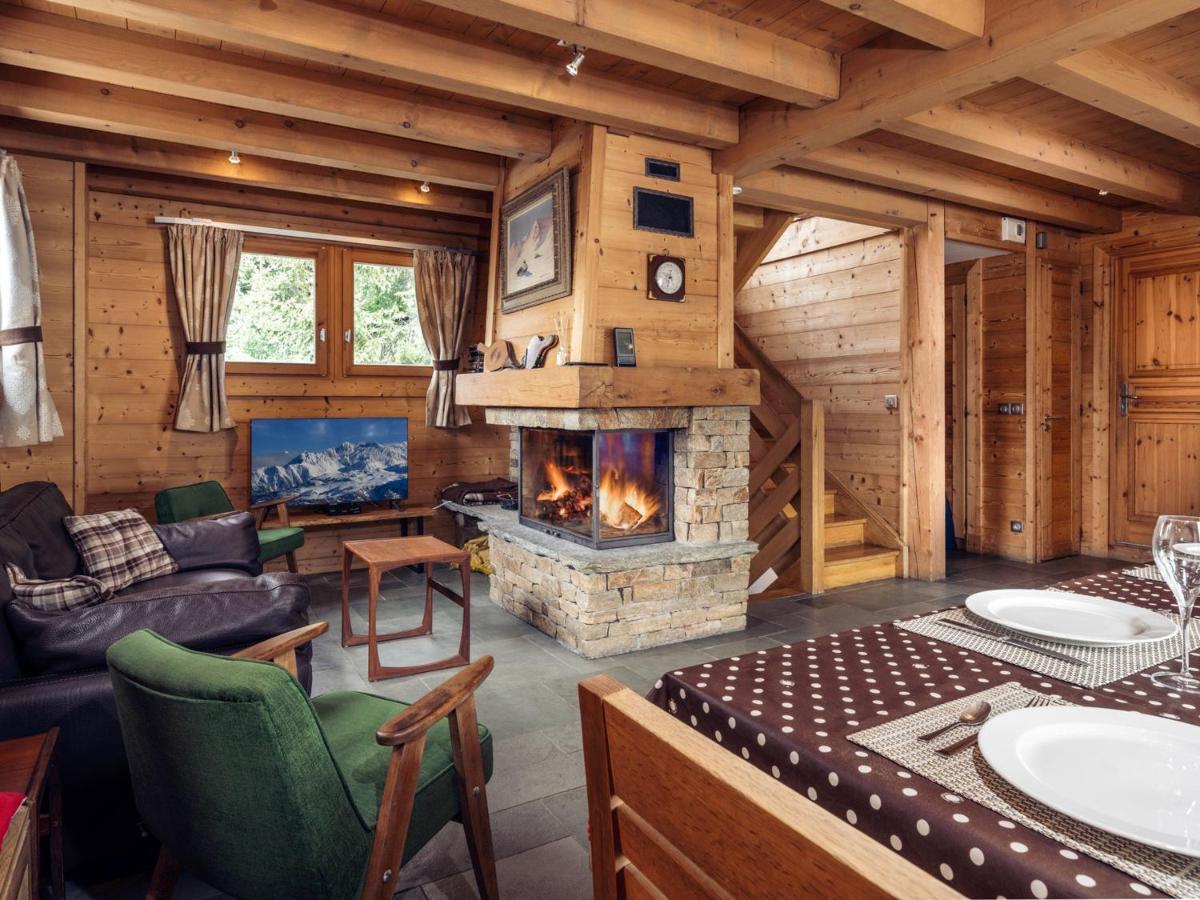 Chalet Chaleureux A Meribel : Cheminee, Jacuzzi, Proche Commerces, 4 Chambres En Suite - Fr-1-688-18 Exterior photo